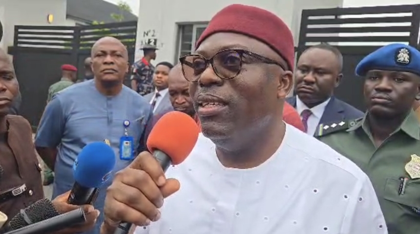 Rivers State Governor, Siminialayi Fubara speaking after being locked out by members of the State Assembly